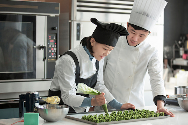 パティシエが年収を上げる方法