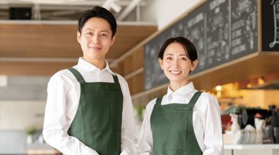 ホールスタッフ