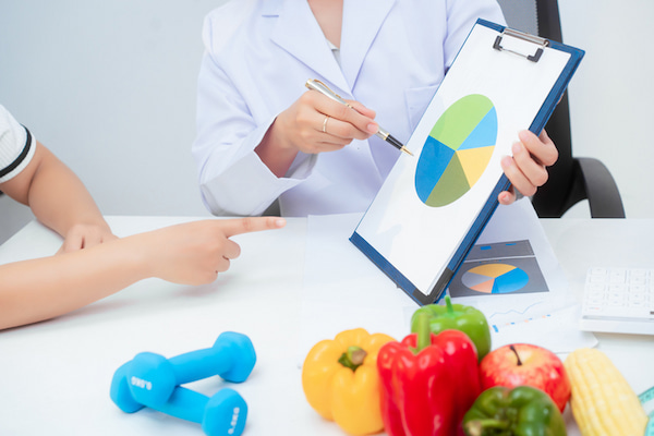 栄養士がきついと感じる仕事内容5つ！やりがいと辛いときの対処法も